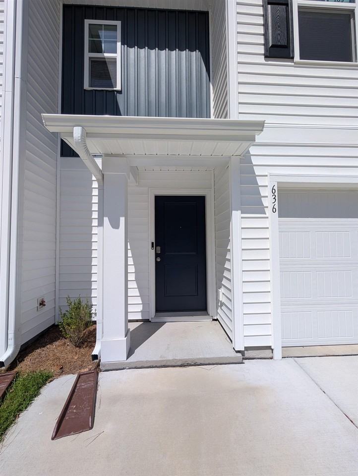 636 Golden Resin Rd - Photo 2 of 38