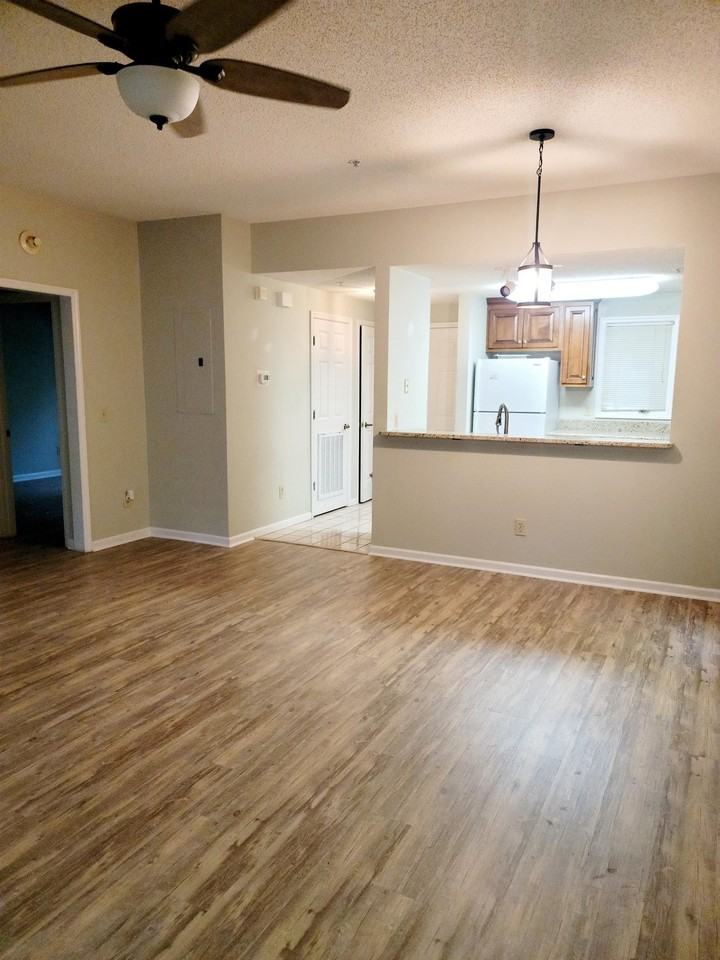1221 Tidewater Dr #313 - Photo 5 of 13