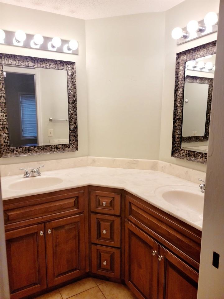 1221 Tidewater Dr #313 - Photo 7 of 13