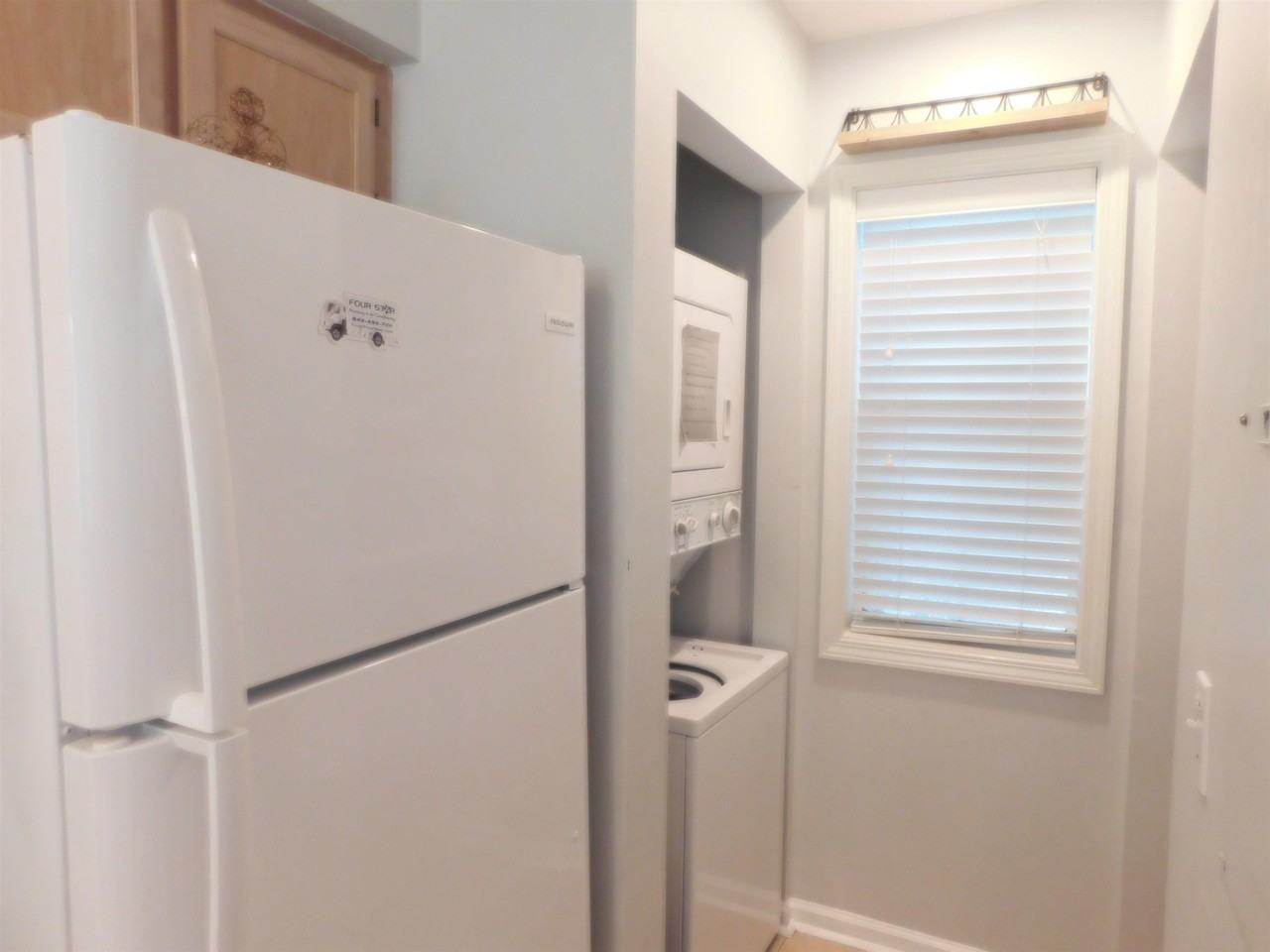 521 White River Dr #21F - Photo 5 of 21