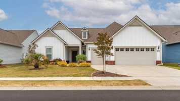 featured image of 7129 Spoleto Dr