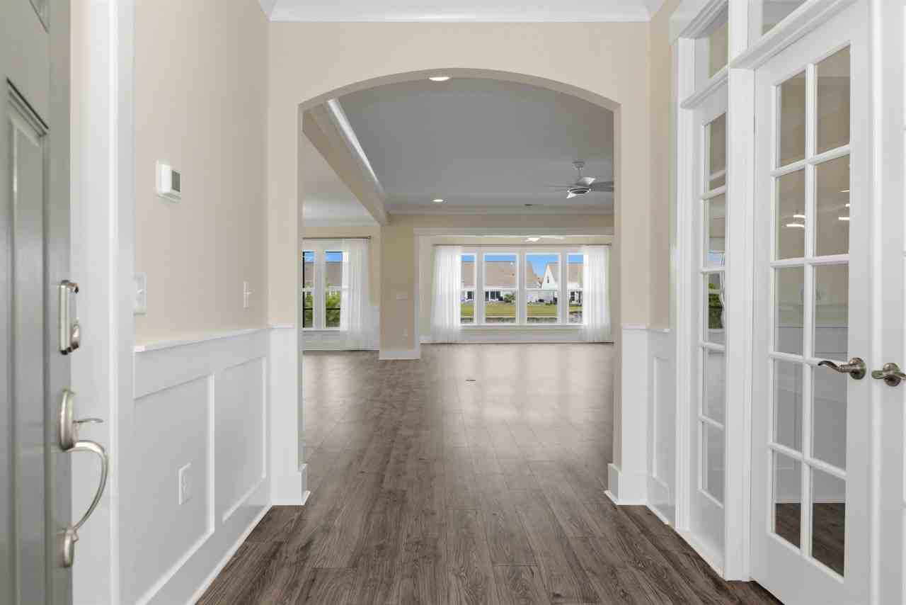 7129 Spoleto Dr - Photo 3 of 42