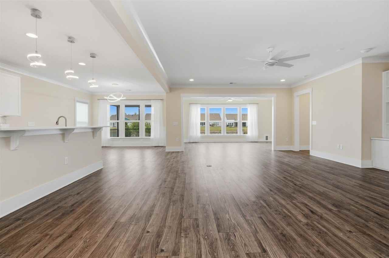 7129 Spoleto Dr - Photo 6 of 42