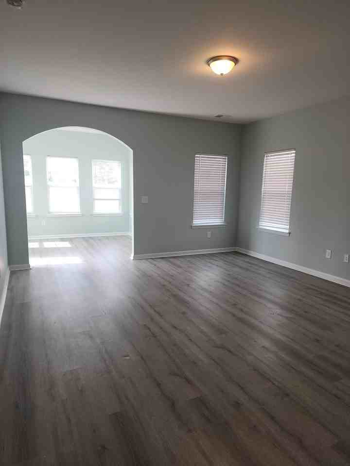 5527 Redleaf Rose Dr - Photo 7 of 30