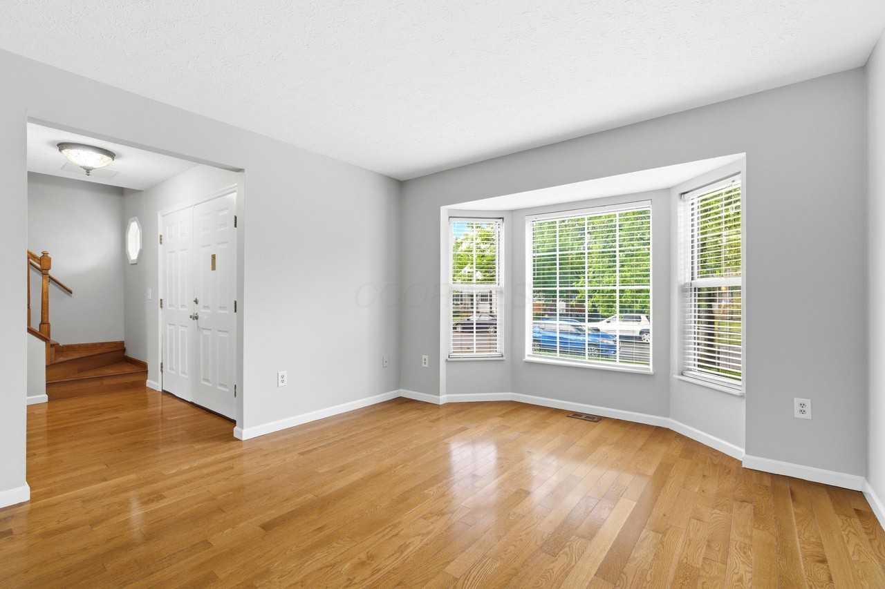 2688 Bellwood Ave - Photo 6 of 38