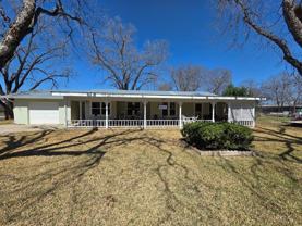 1006 E Highway St - Photo 1 of 1