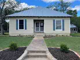 422 S Orange St - Photo 1 of 1