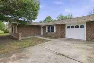 301 Manor Dr #A - Photo 1 of 1