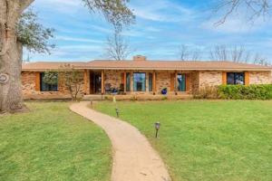featured image of 1830 Quailwood Dr