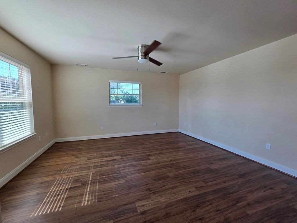 1004 E Hill St #A - Photo 5 of 26
