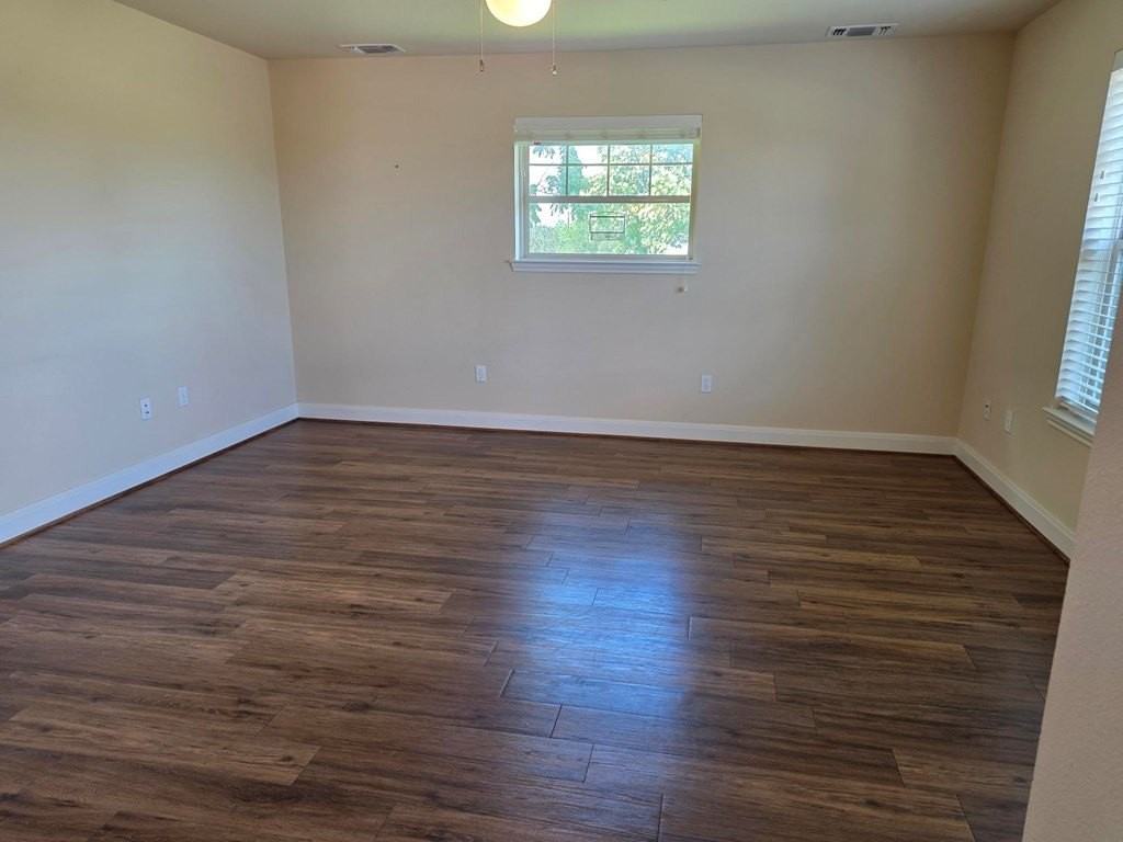 1004 E Hill St #B - Photo 5 of 17