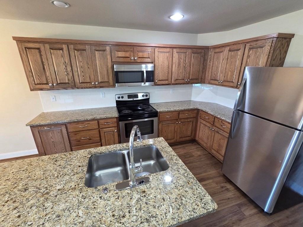 1004 E Hill St #B - Photo 7 of 17