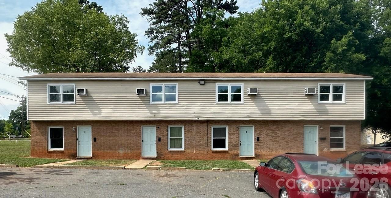 2667 Dr Carver Rd