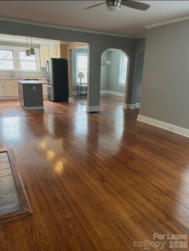 223 Victoria Ave - Photo 2 of 13
