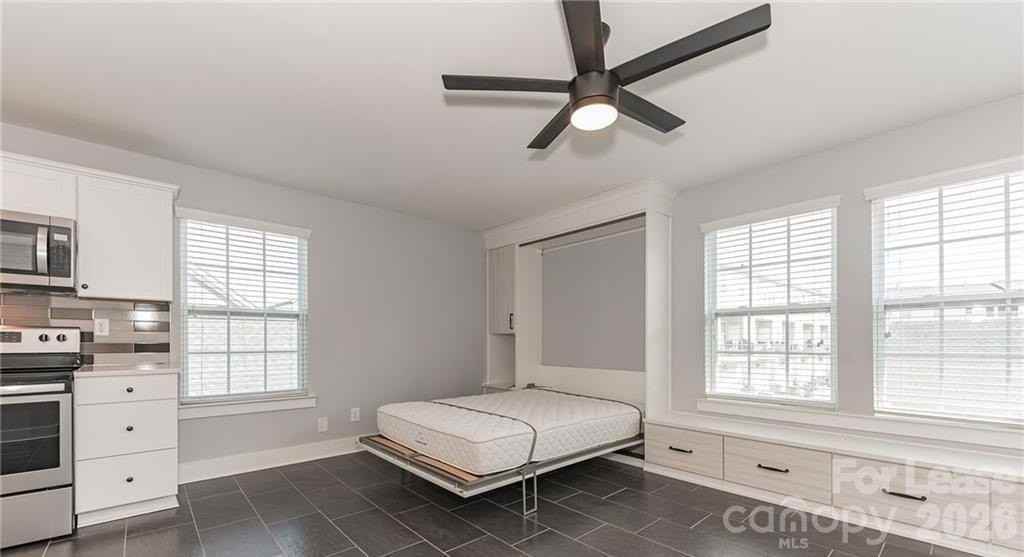 2413 Woodward Ave #ADU - Photo 2 of 10