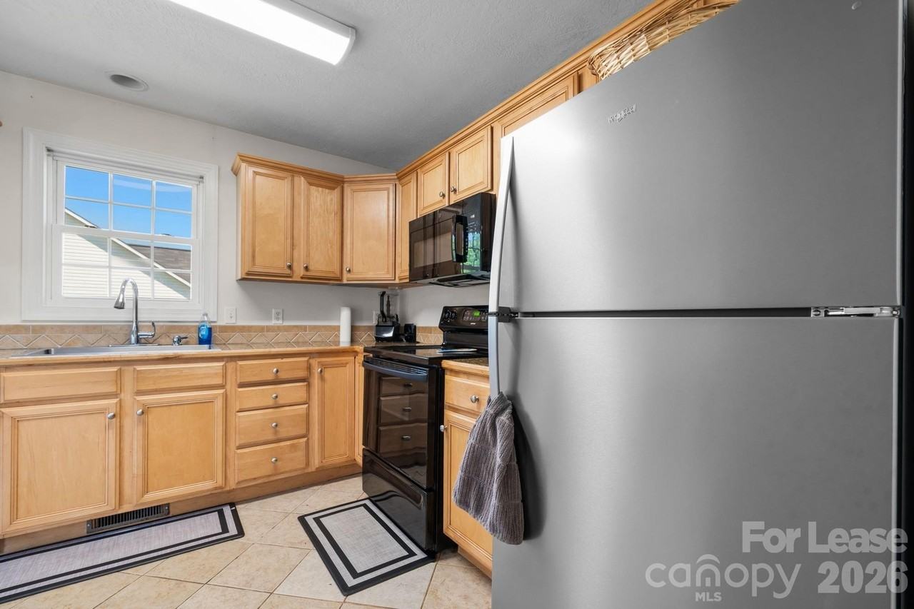 2633 Broodmare Dr - Photo 6 of 15