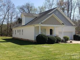 626 Neal Dr - Photo 1 of 1