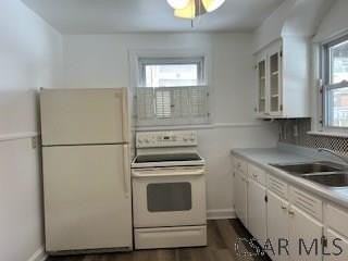 539 Ash St - Photo 5 of 13
