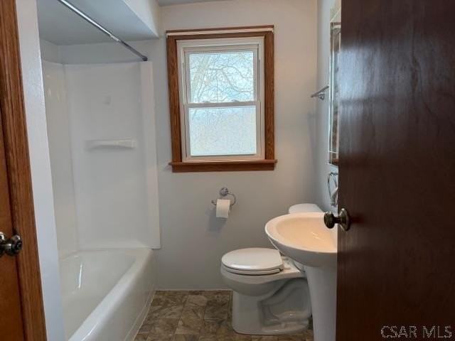 927 East Ave - Photo 7 of 14