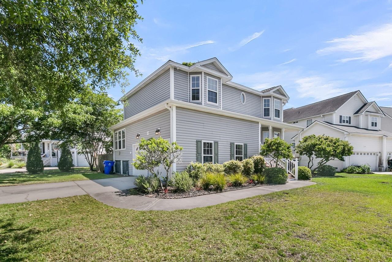 1574 Ocean Neighbors Blvd - Photo 4 of 40