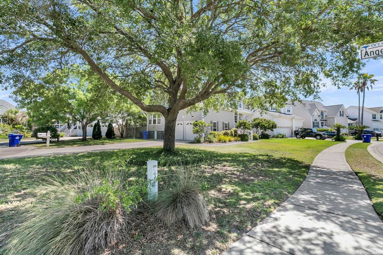 1574 Ocean Neighbors Blvd - Photo 5 of 40