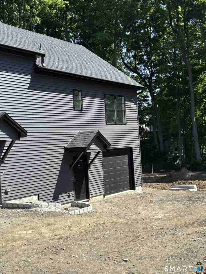 9 Putnam Park Rd - Photo 3 of 11