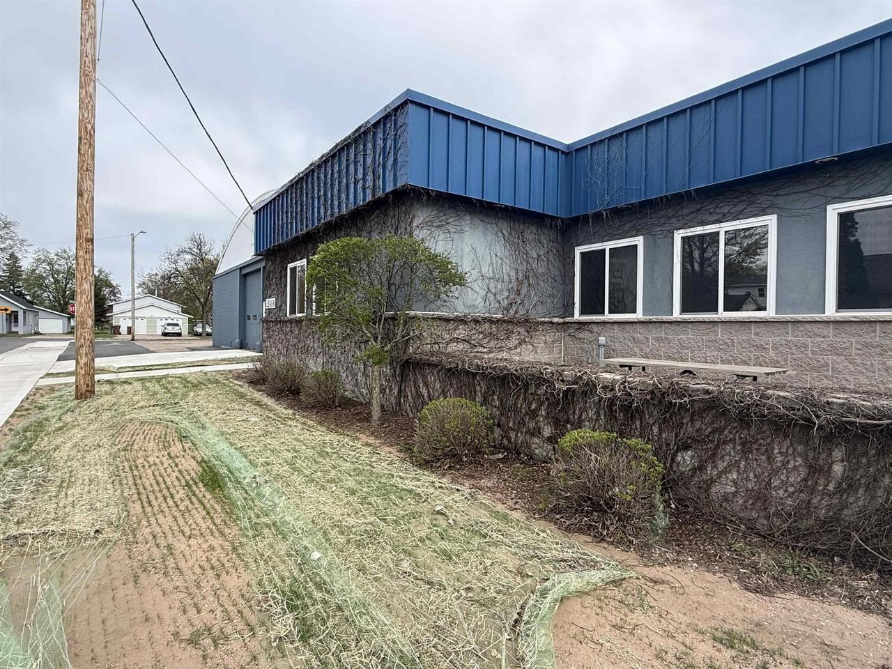 2241 Madison St - Photo 4 of 36