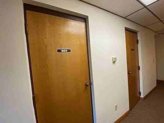 2615 Post Rd - Photo 6 of 9