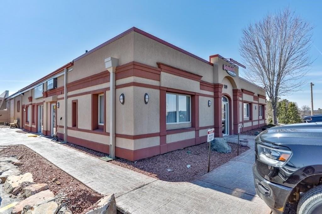219 Ross Ave - Photo 3 of 17