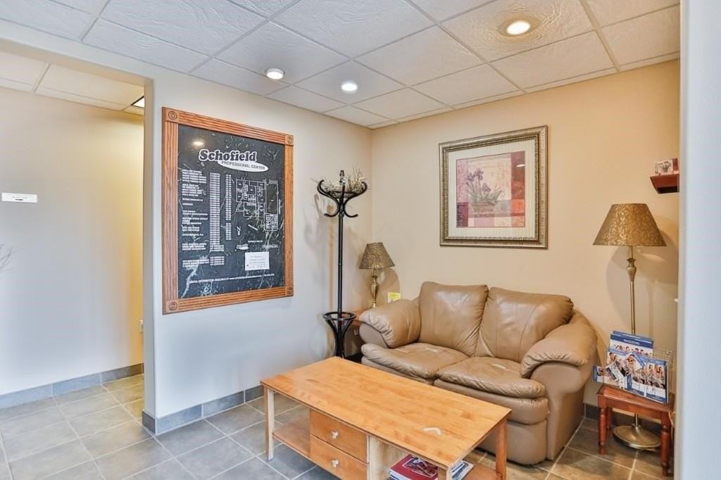219 Ross Ave - Photo 5 of 17