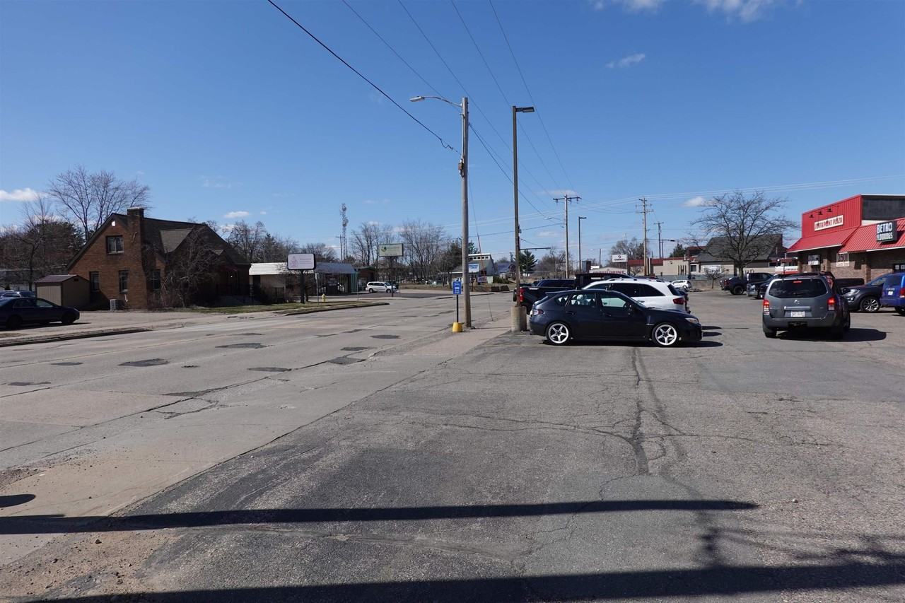 2625 Church St - Photo 4 of 9