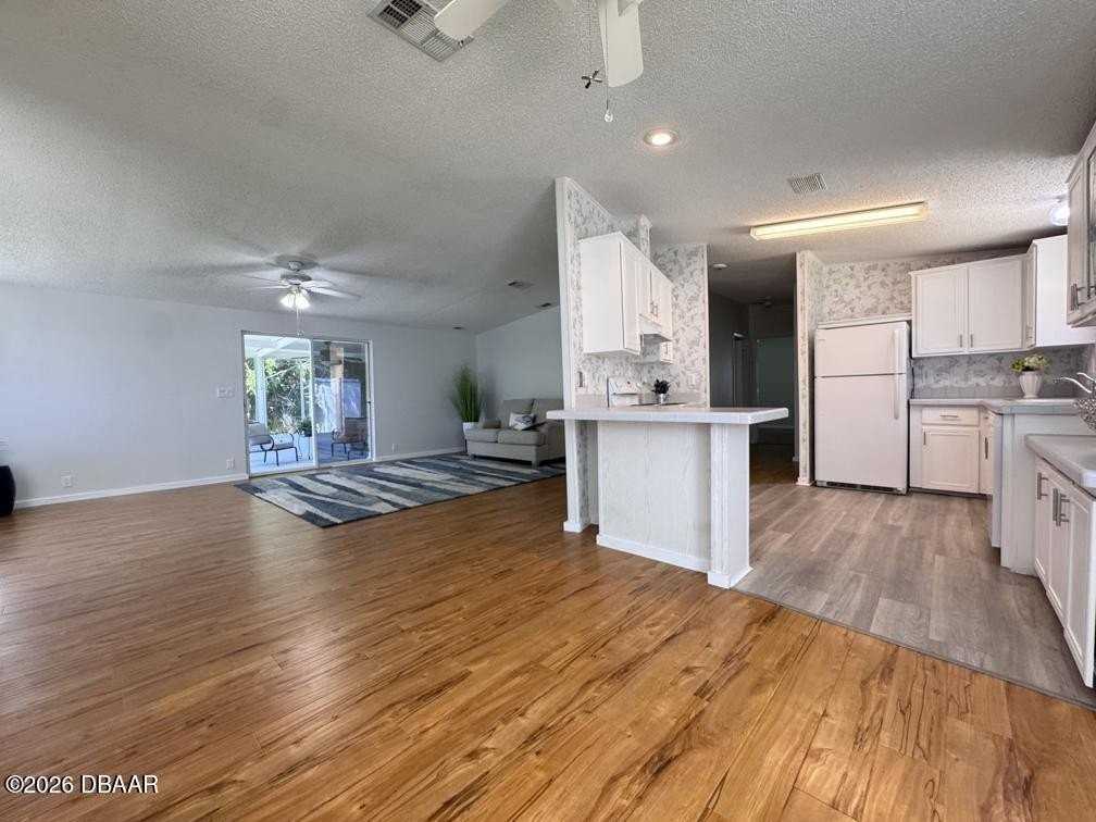 25 Winthrop Ln - Photo 6 of 28