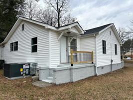featured image of 303 Smith St