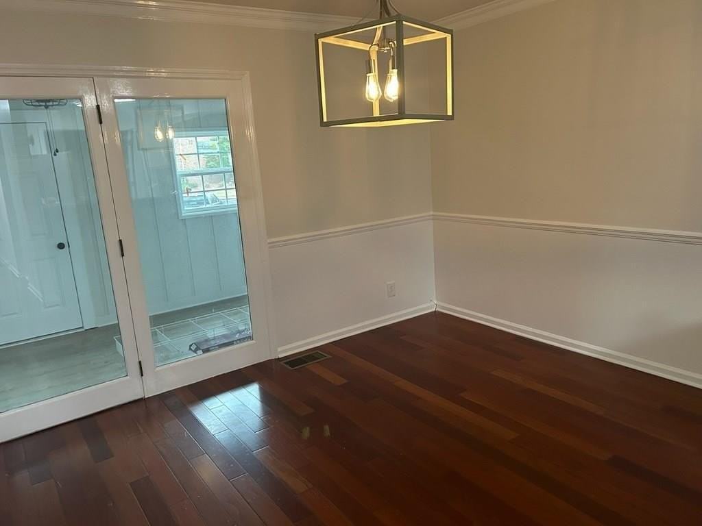 406 S Thornton Ave #105 - Photo 7 of 12
