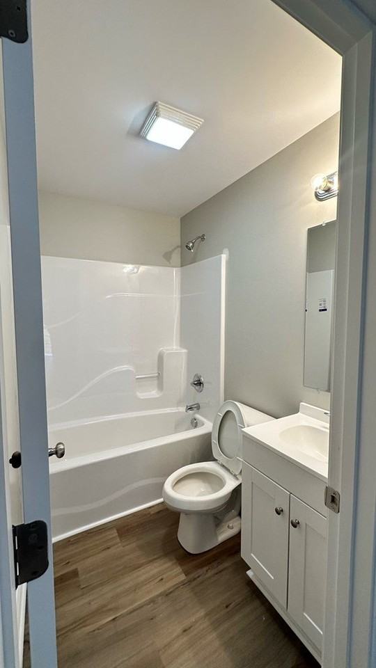 1608 Riverbend Rd #B - Photo 7 of 14
