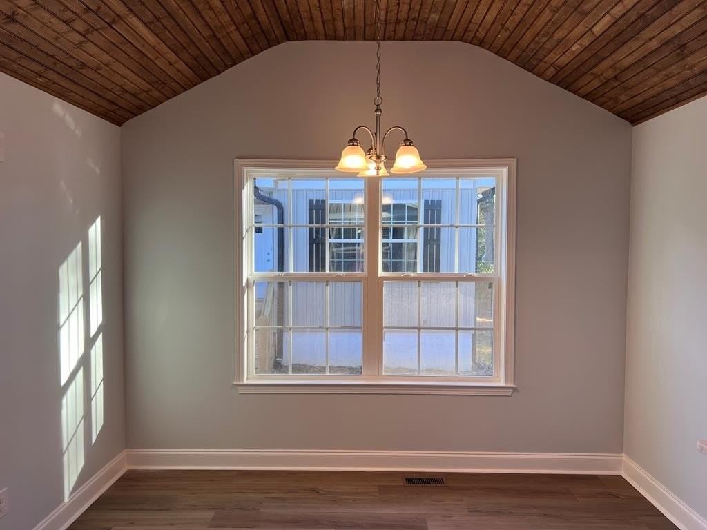 1784 Wendell St - Photo 5 of 10