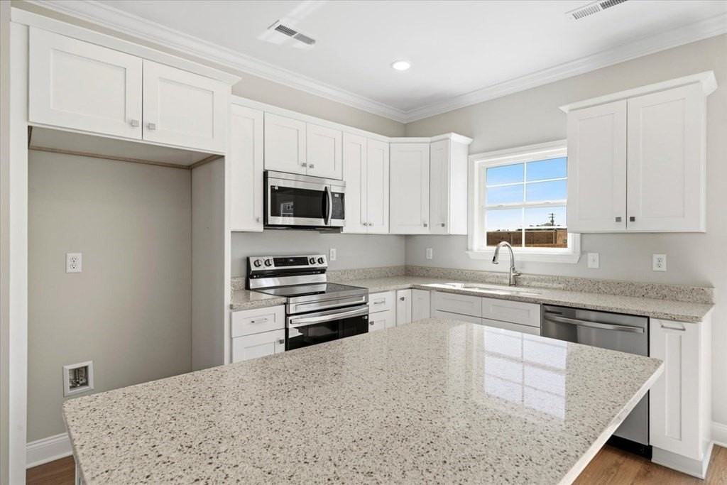 142 Andros Dr - Photo 6 of 35