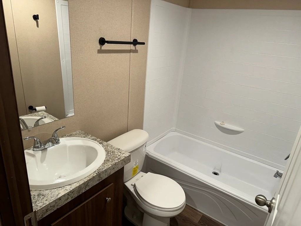 394 Fullers Chapel Rd #E - Photo 7 of 8