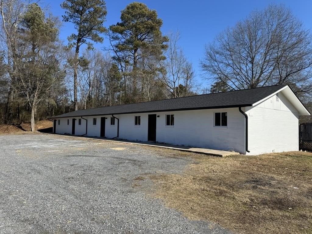 3236 Shepard Dr #4 - Photo 3 of 10