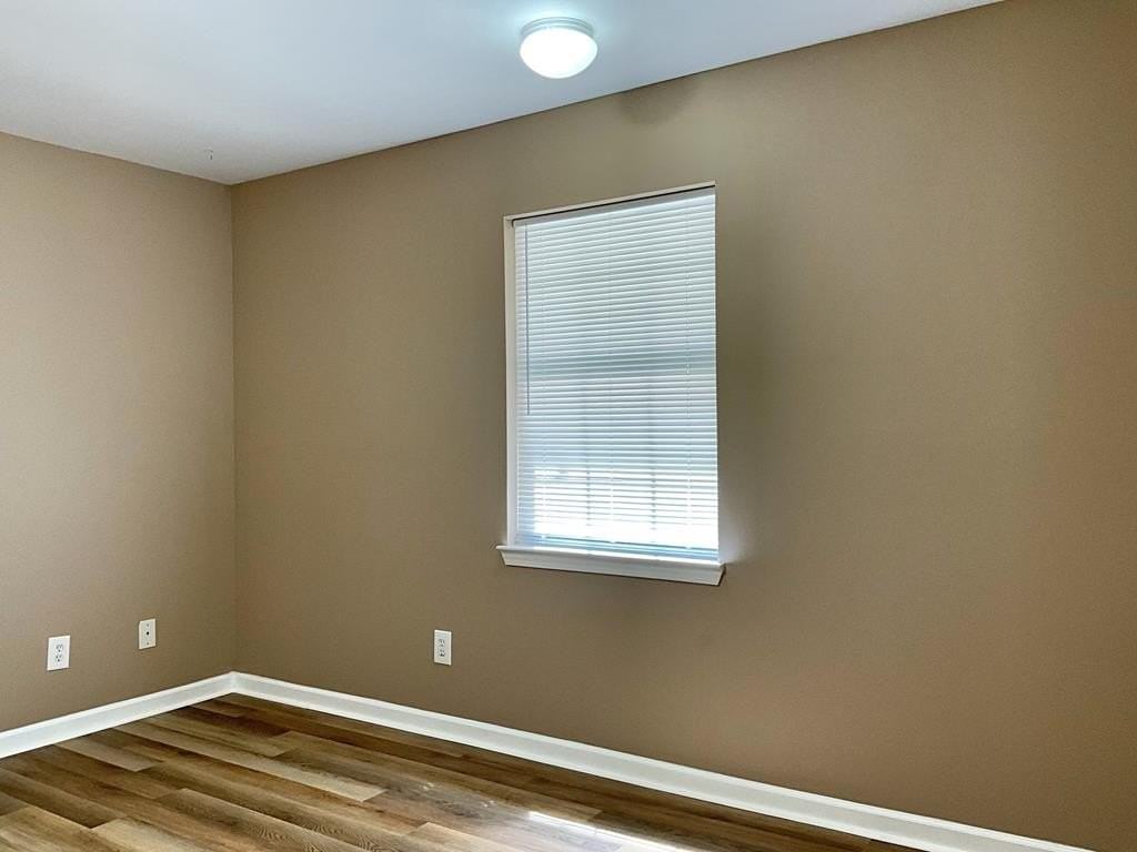200 England Dr - Photo 6 of 9