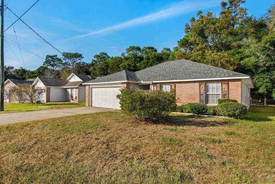 924 Emily Cir - Photo 2 of 25