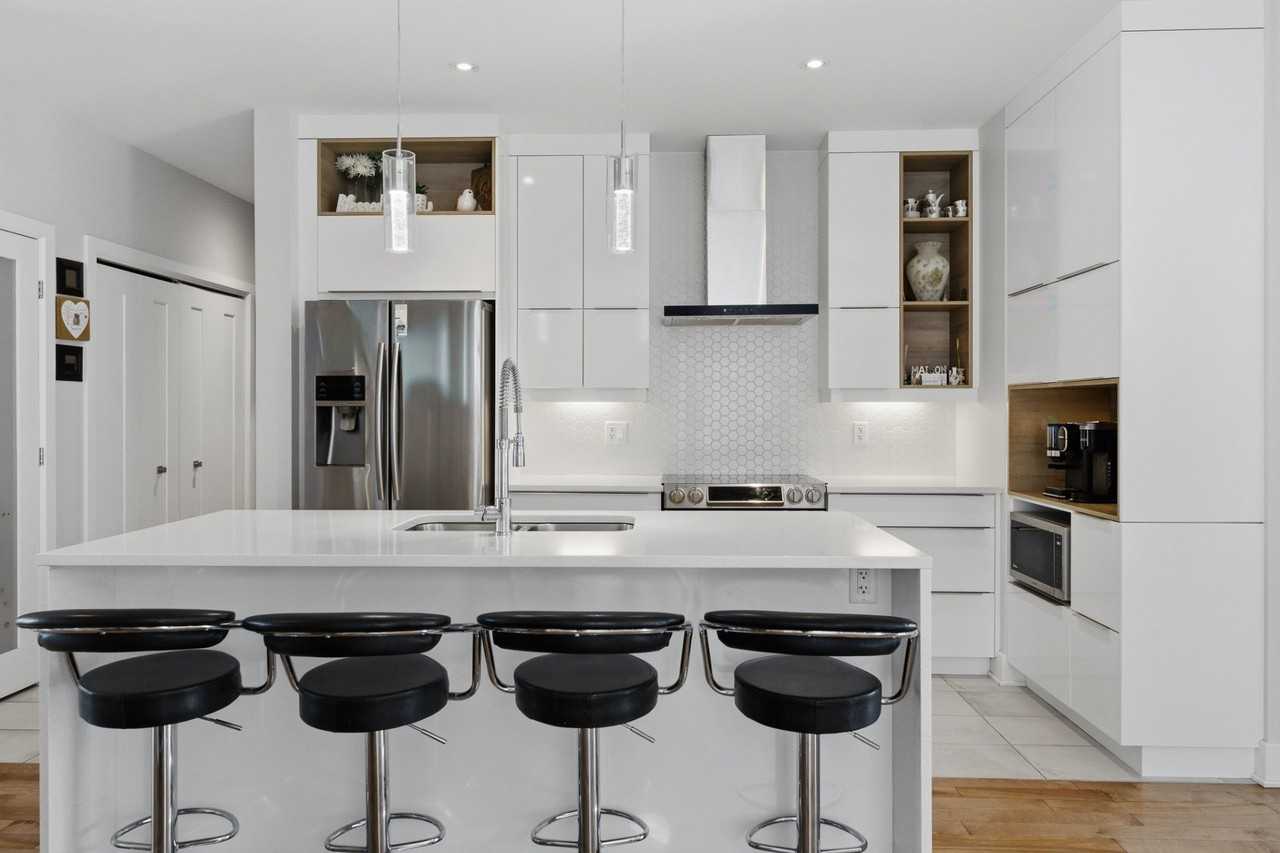 80 Rue Du Damier-Argenté - Photo 7 of 27