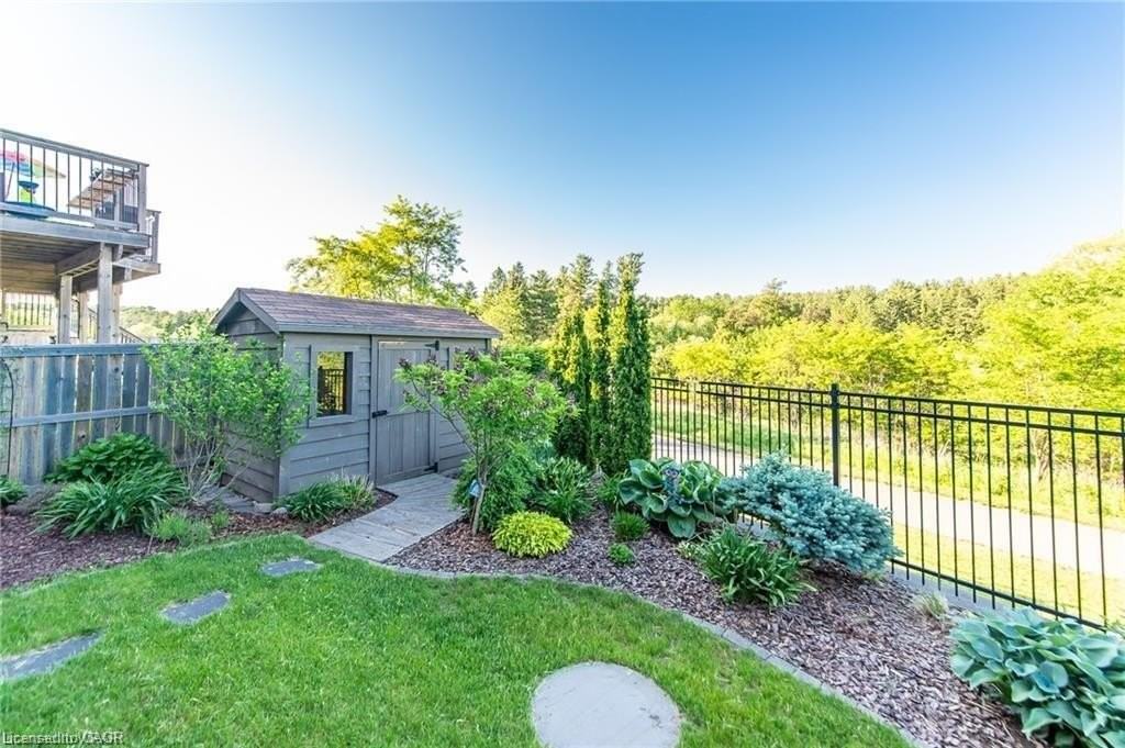 38 Parkvale Dr - Photo 2 of 45