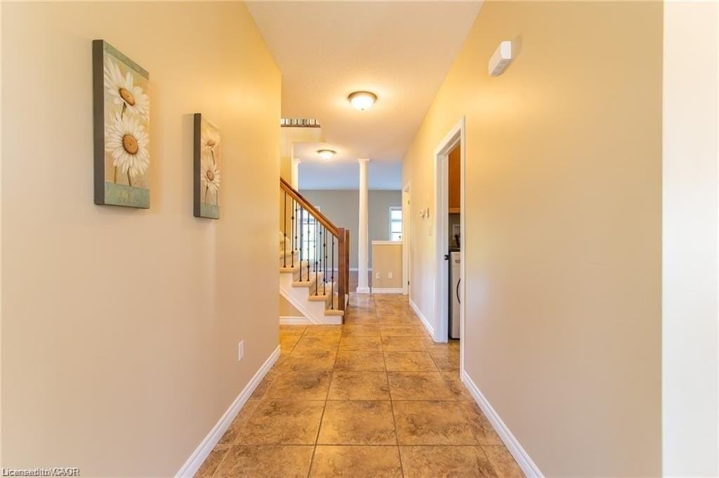 38 Parkvale Dr - Photo 5 of 45