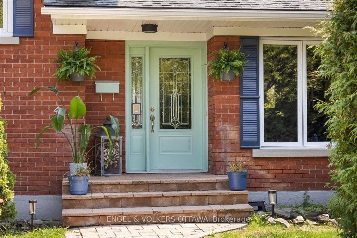 2057 Alton St - Photo 2 of 47