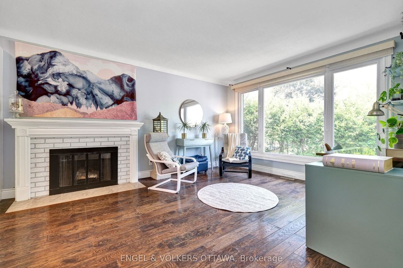 2057 Alton St - Photo 6 of 47