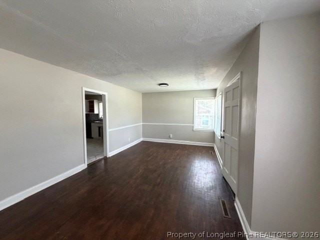 909 Sandalwood Dr - Photo 7 of 20