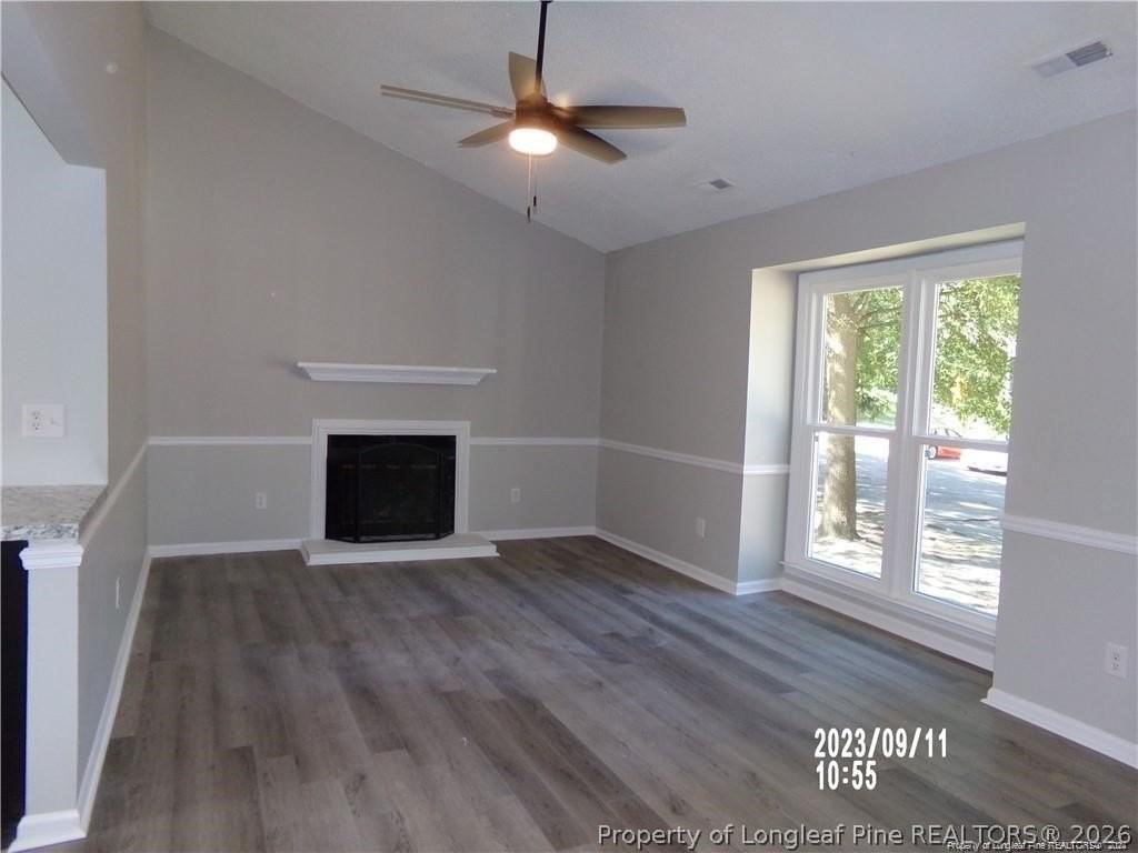 122 Girard Ave #122 - Photo 5 of 5