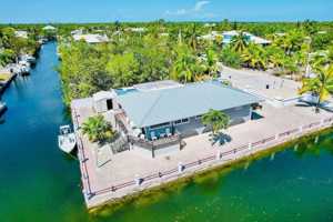 featured image of 1540 Lantana Ln