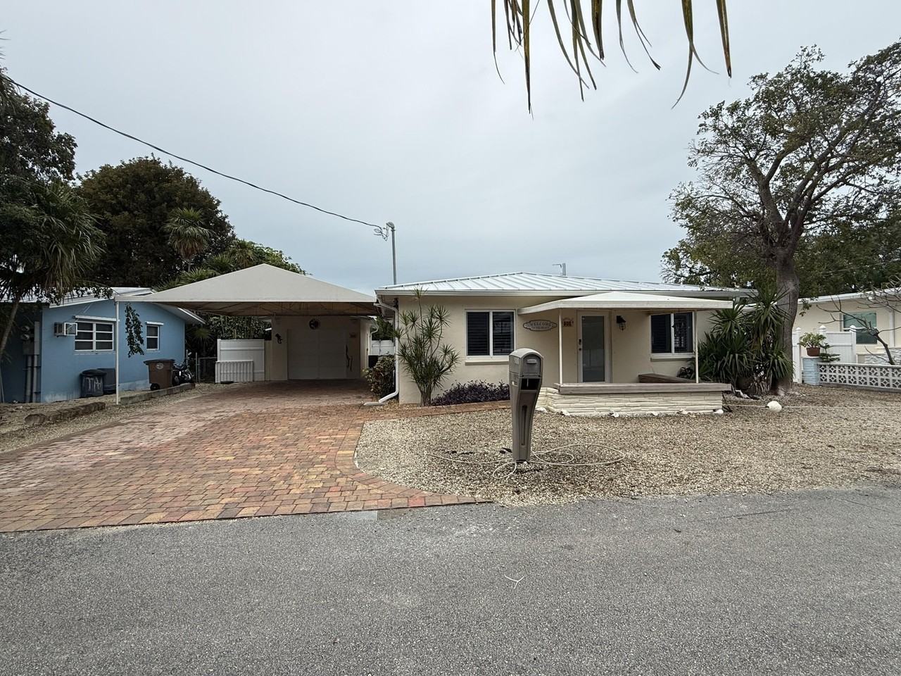 800 50th Court Gulf - Photo 3 of 24